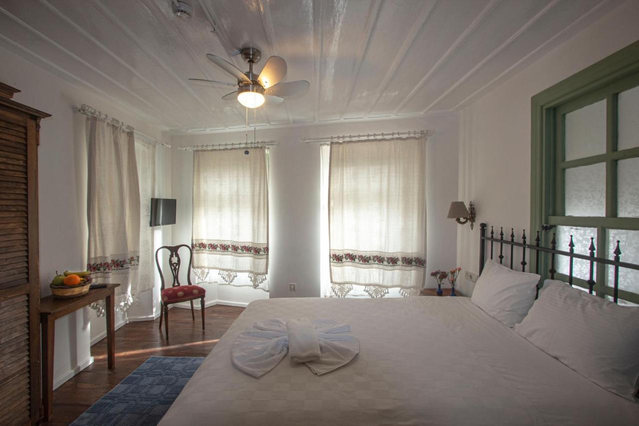 Opus 1910 Hotell Ayvalı Eksteriør bilde