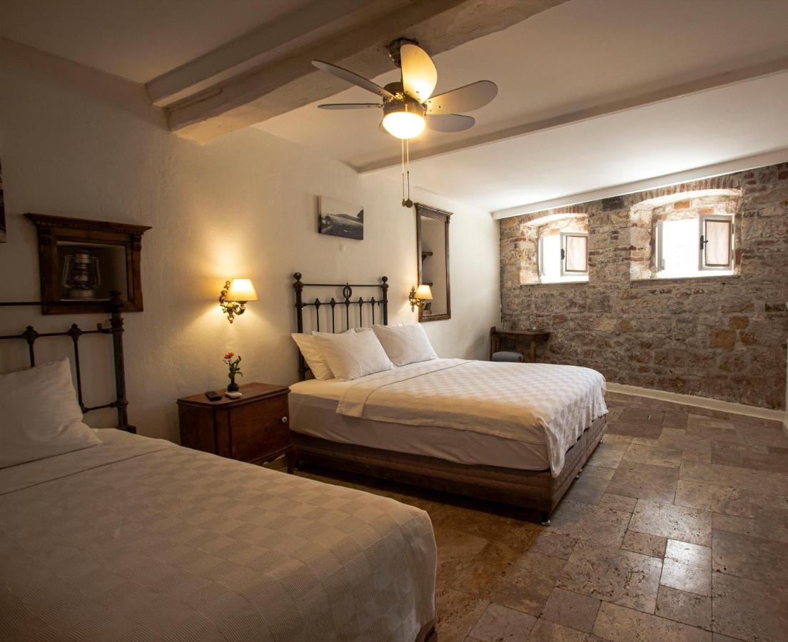 Opus 1910 Hotell Ayvalı Eksteriør bilde